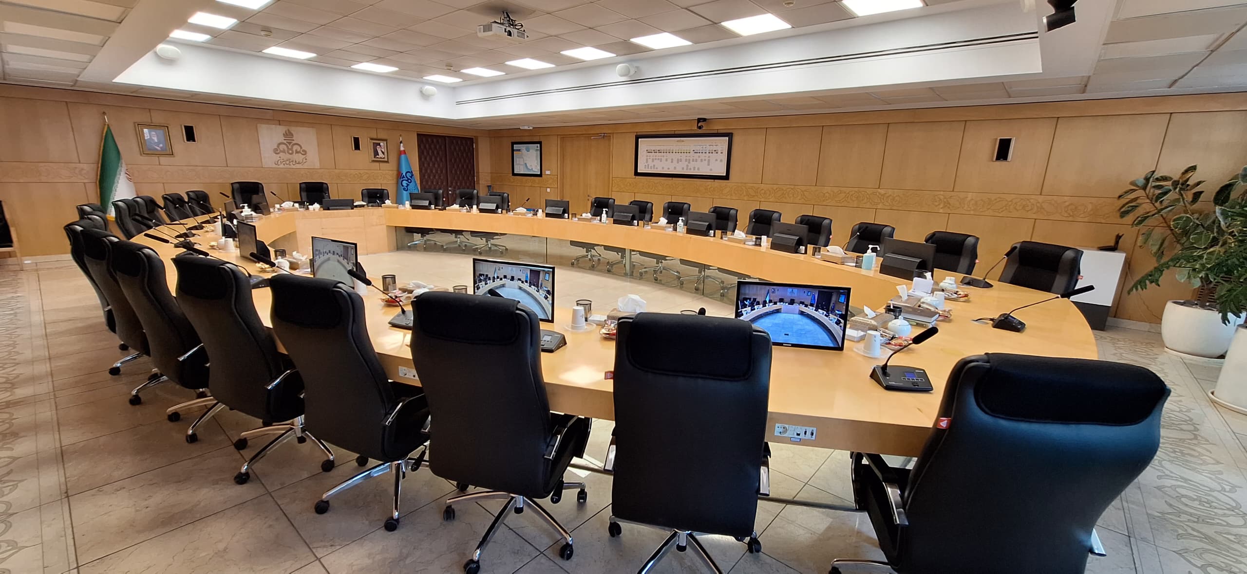 ARVOX conference center audio system